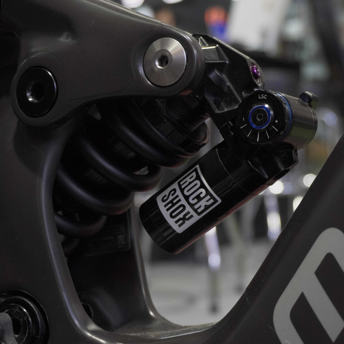Bicicleta E-Bike Mondraker Neat R
