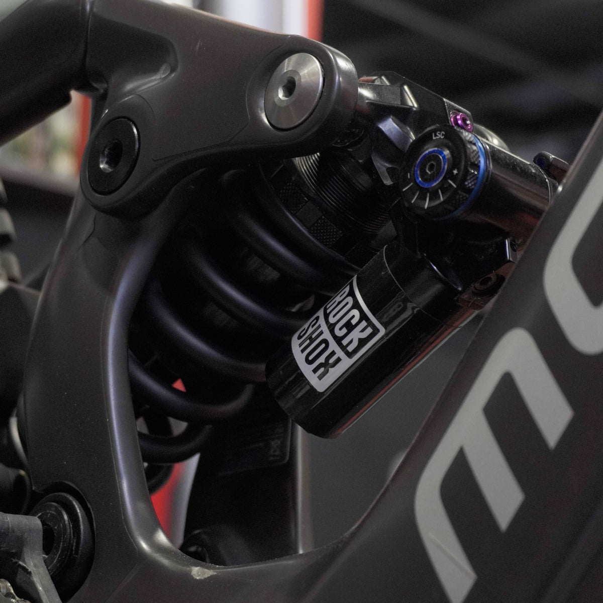Bicicleta E-Bike Mondraker Neat R