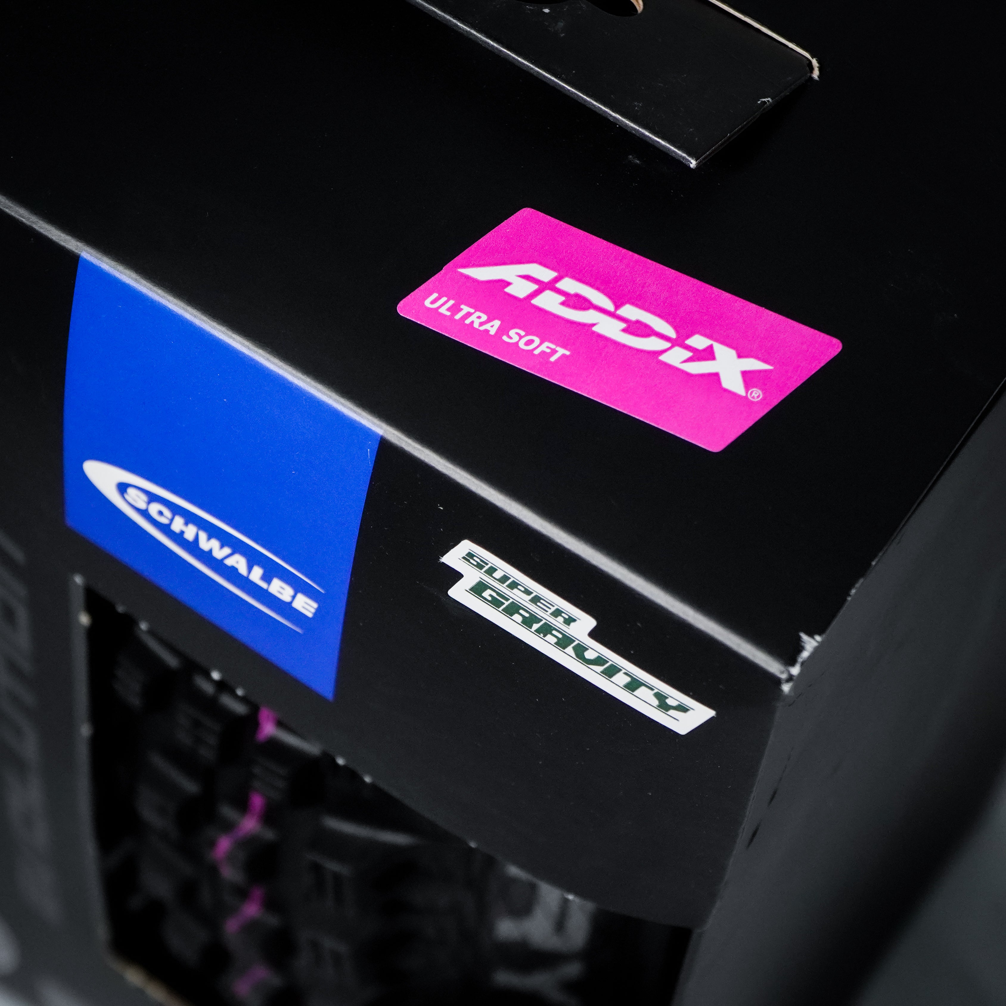 Llanta Schwalbe Magic Mary 29x2.4 Super Gravity Ultra Soft morada