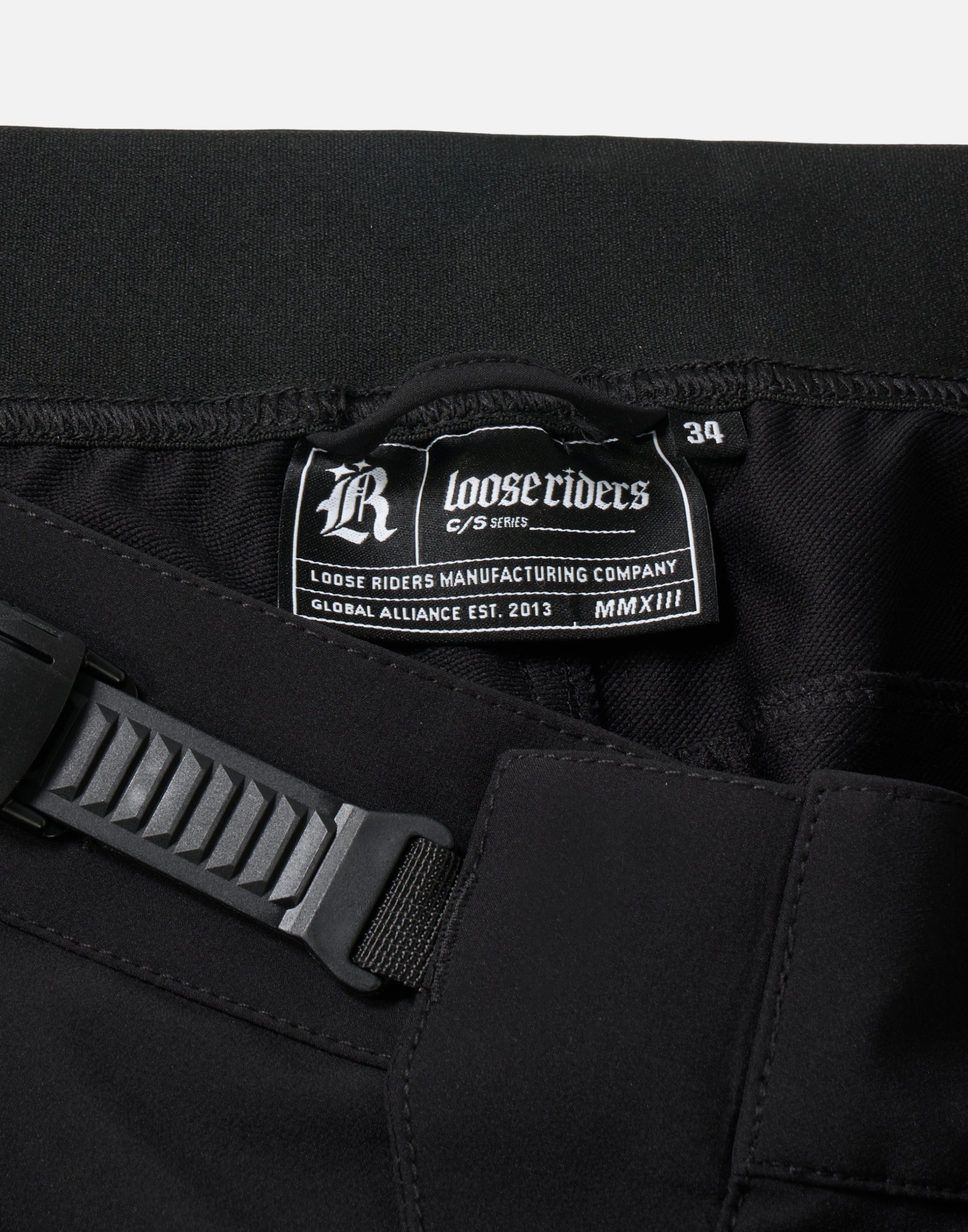 Short Loose Riders Casual Black