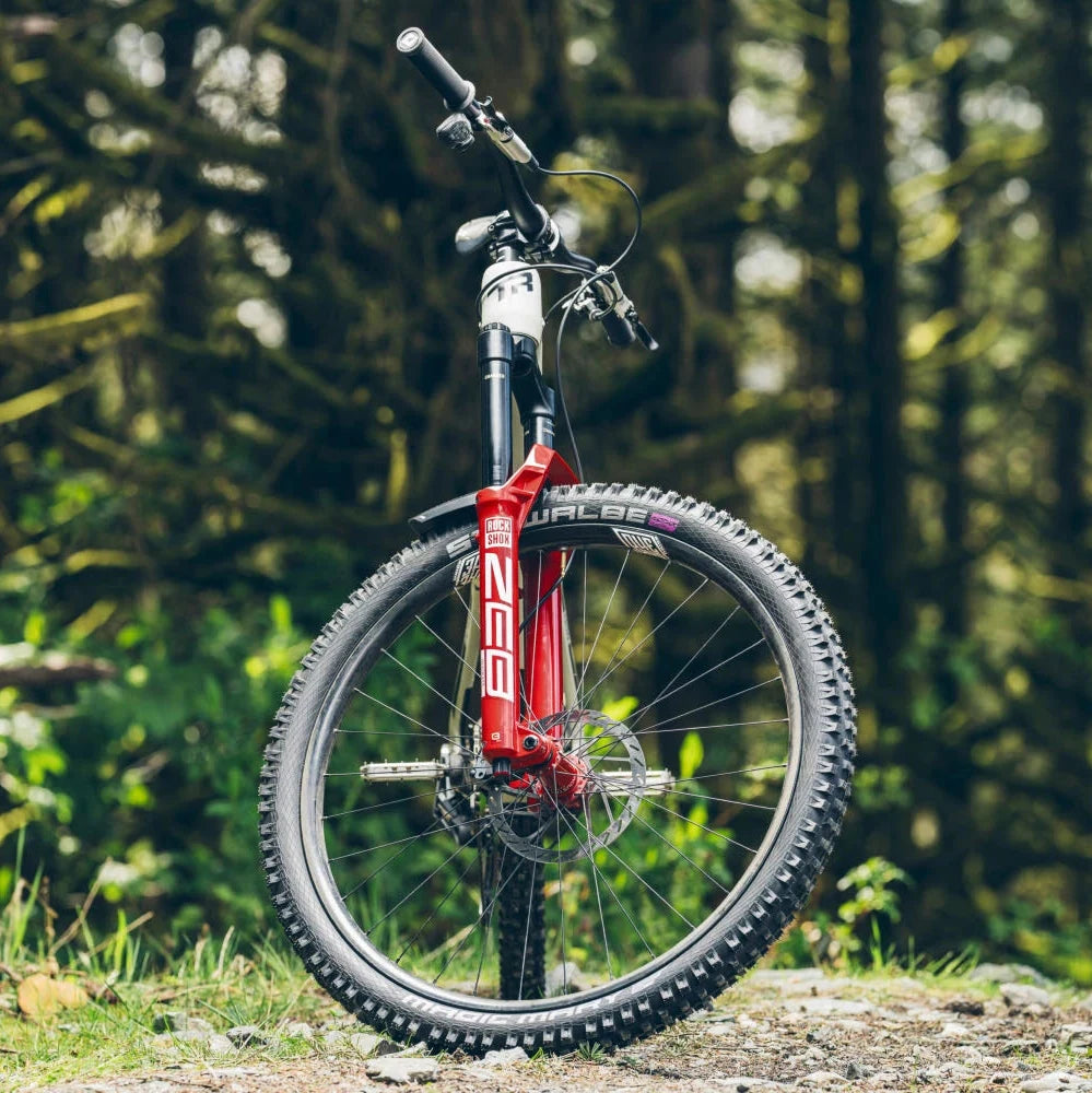 Suspensión Rockshox Zeb Ultimate (Red Edition 2025) 160mm a 190mm (preguntar existencia de recorrido)