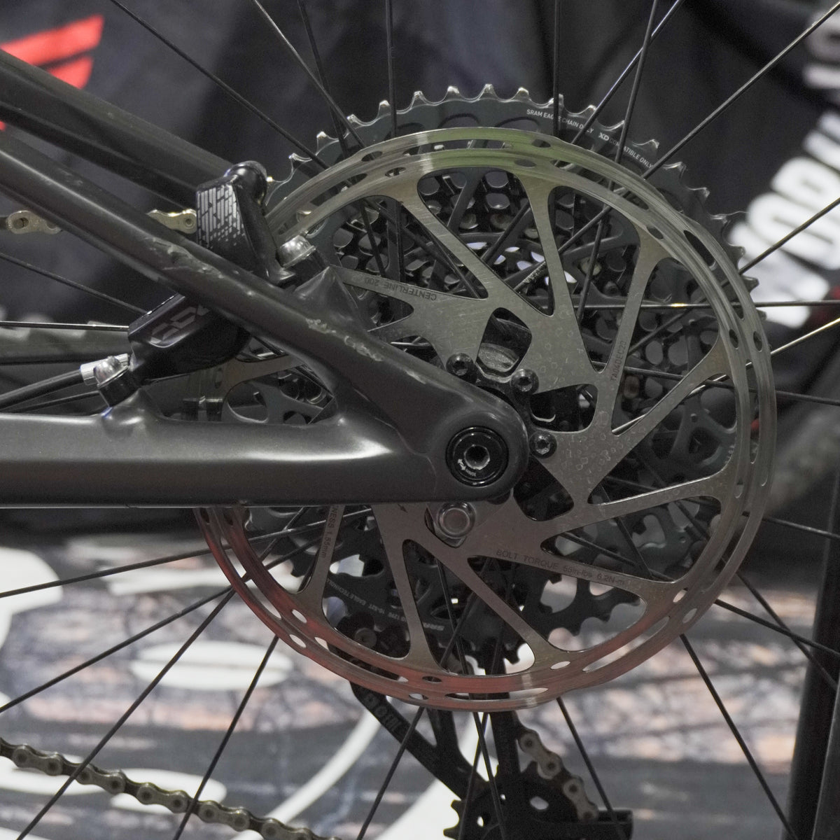 Bicicleta E-Bike Mondraker Neat R